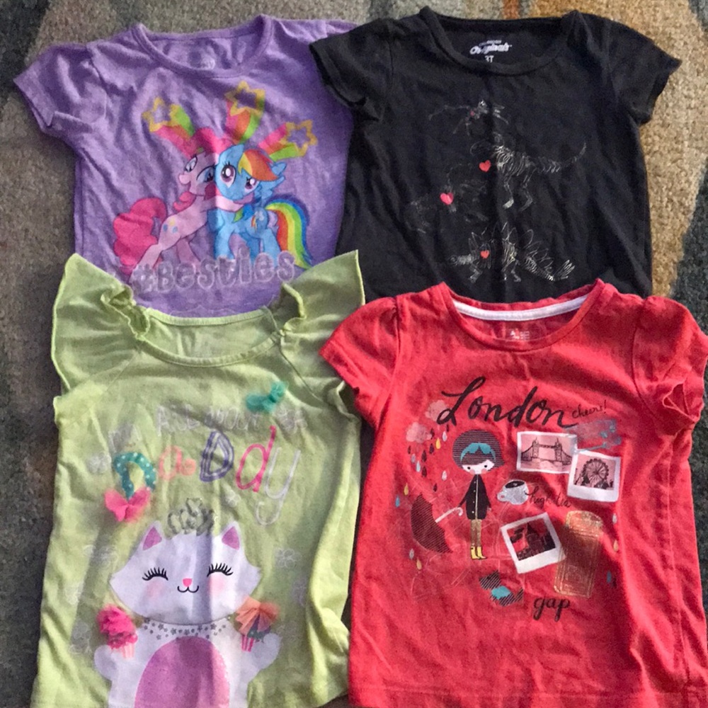 Girl’s graphic tees